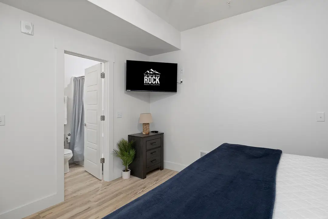 208 & 212 Chateau Mountain Hilltop Way — photo 14