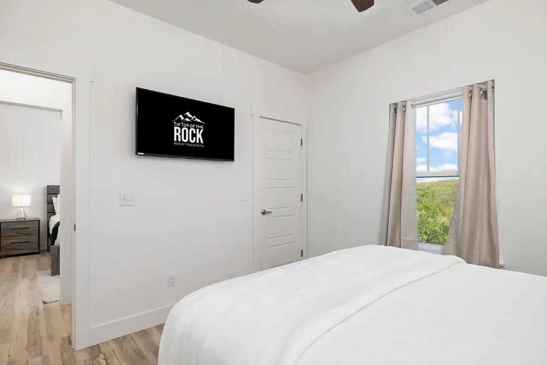 208 & 212 Chateau Mountain Hilltop Way — photo 20