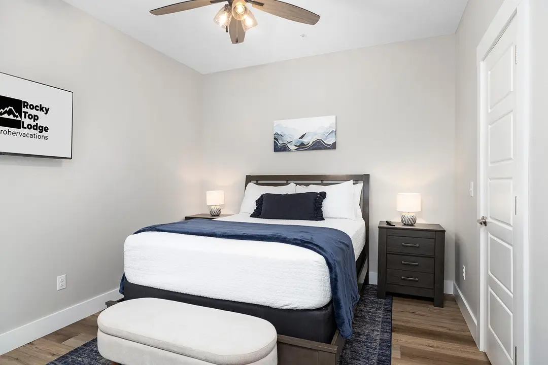 208 & 212 Chateau Mountain Hilltop Way — photo 57