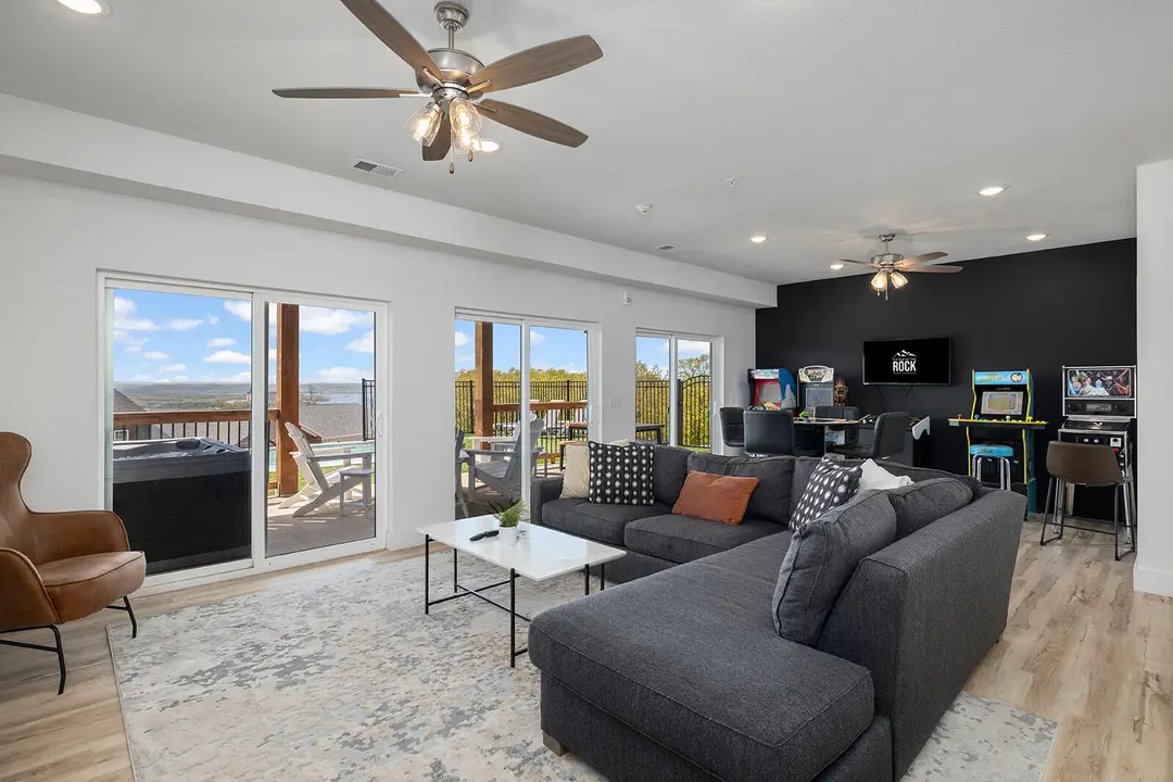 208 & 212 Chateau Mountain Hilltop Way — photo 8