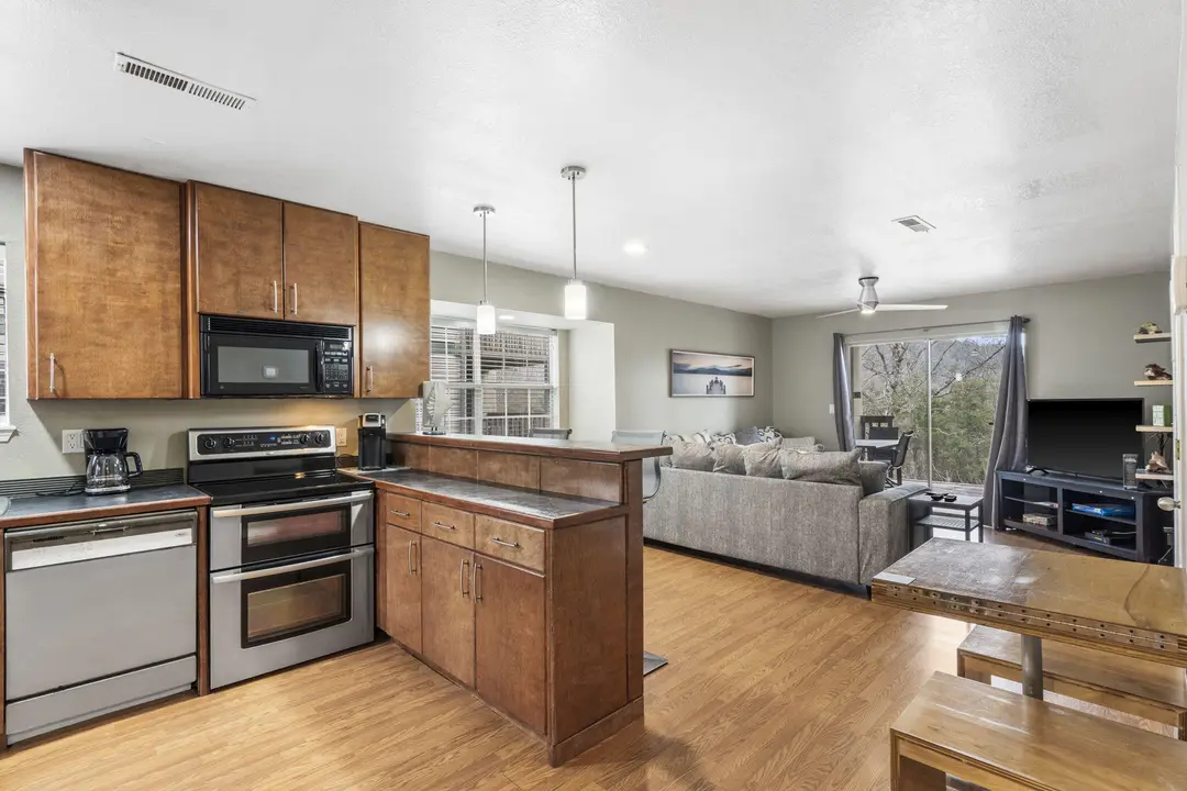 18 Goldfinch Drive — photo 12