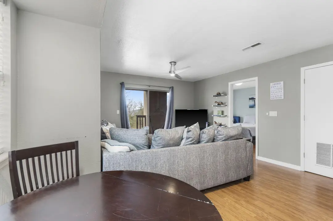 18 Goldfinch Drive — photo 20