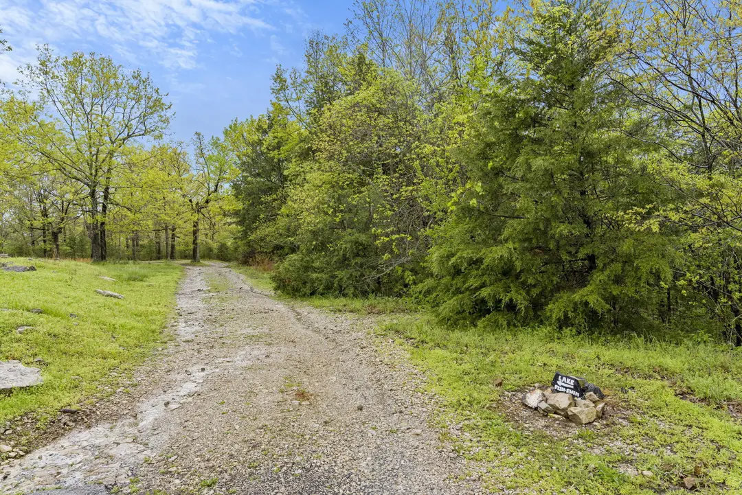 18 Goldfinch Drive — photo 49