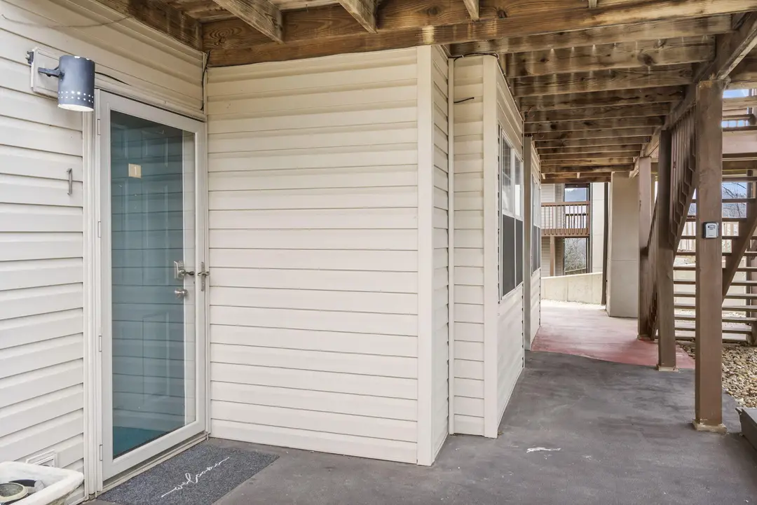18 Goldfinch Drive — photo 10