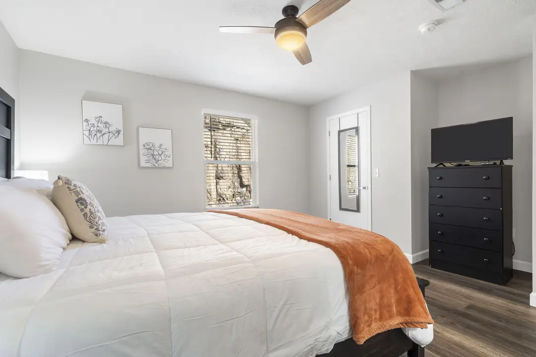2964 Vineyards Parkway — photo 31