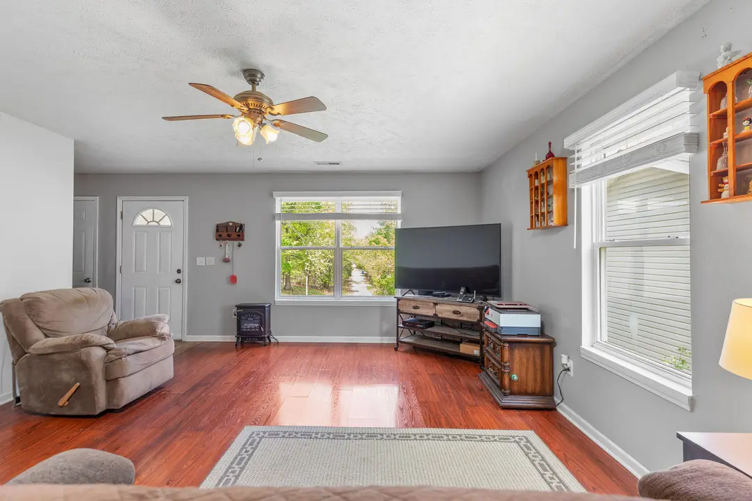 317 Hickory Street — photo 2