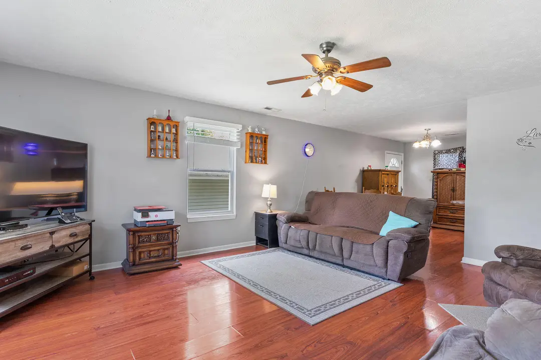 317 Hickory Street — photo 3