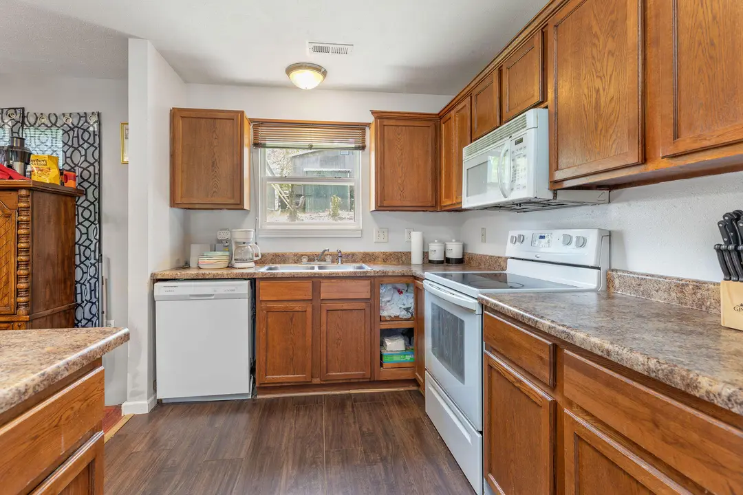 317 Hickory Street — photo 5