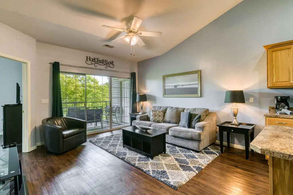 813 Holiday Ridge