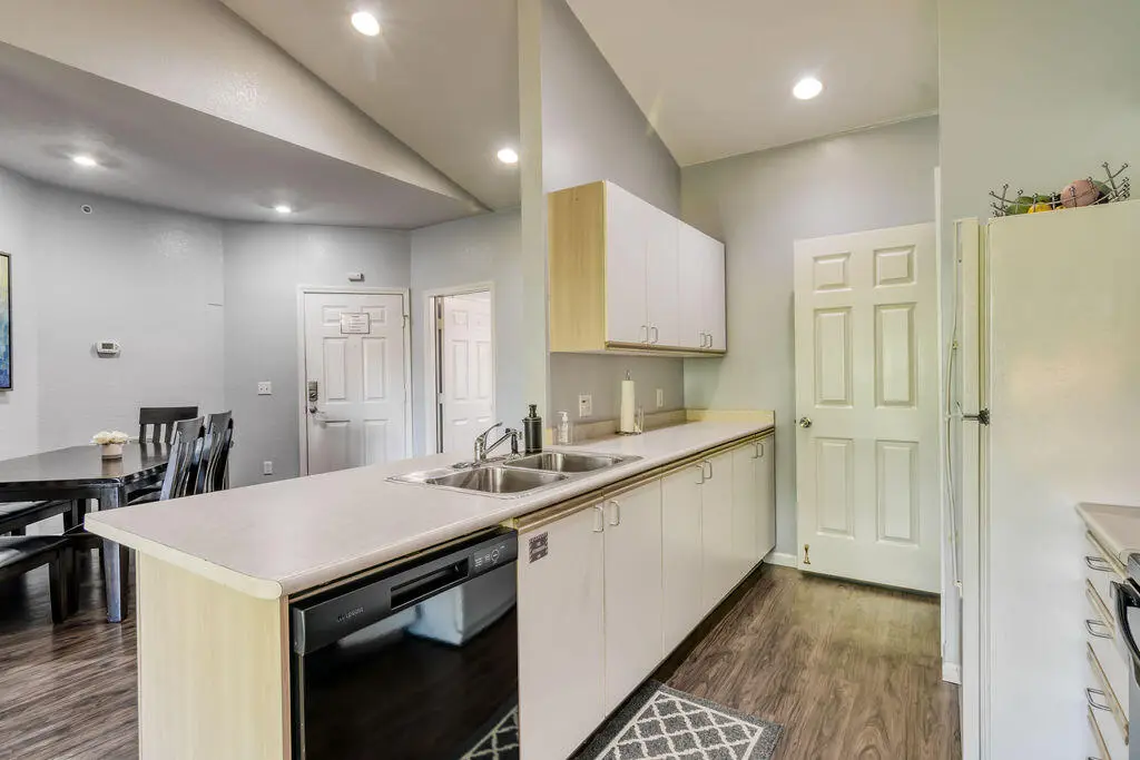 813 Holiday Ridge — photo 11