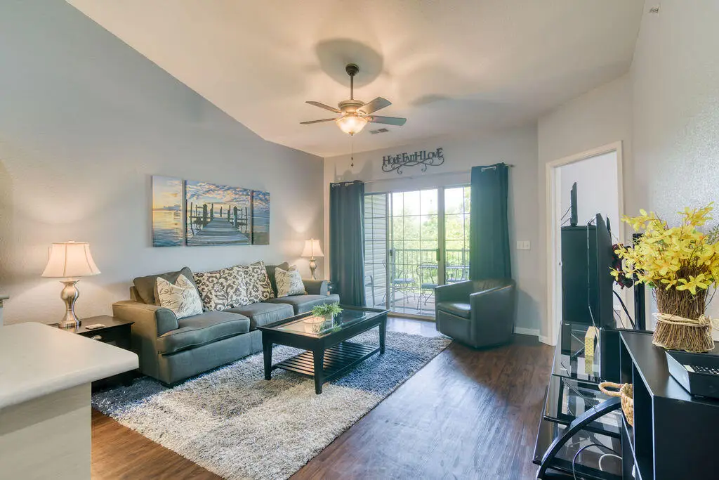 813 Holiday Ridge — photo 12