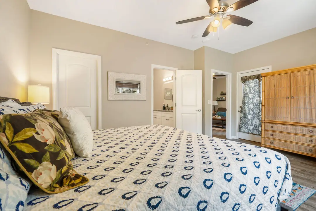3112 S Vinyards Terrace Parkway — photo 9
