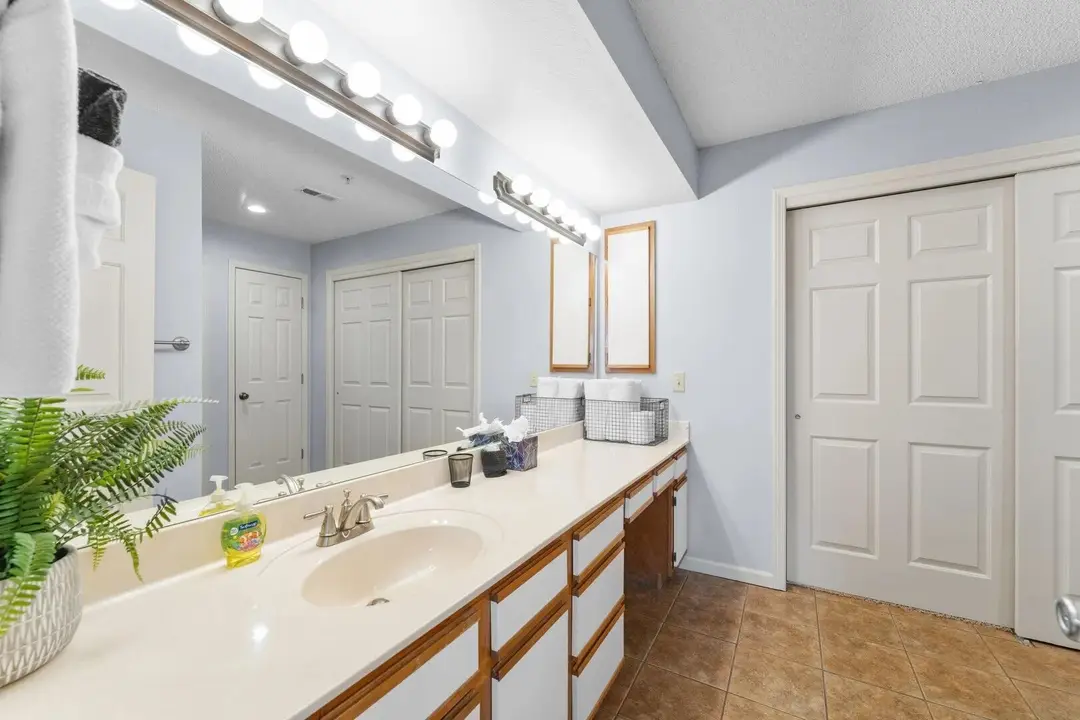 350 S Wildwood Drive — photo 23