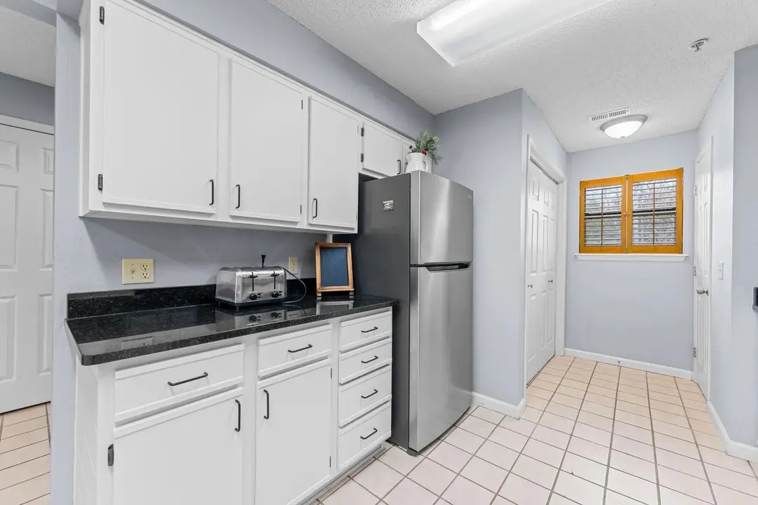 350 S Wildwood Drive — photo 7