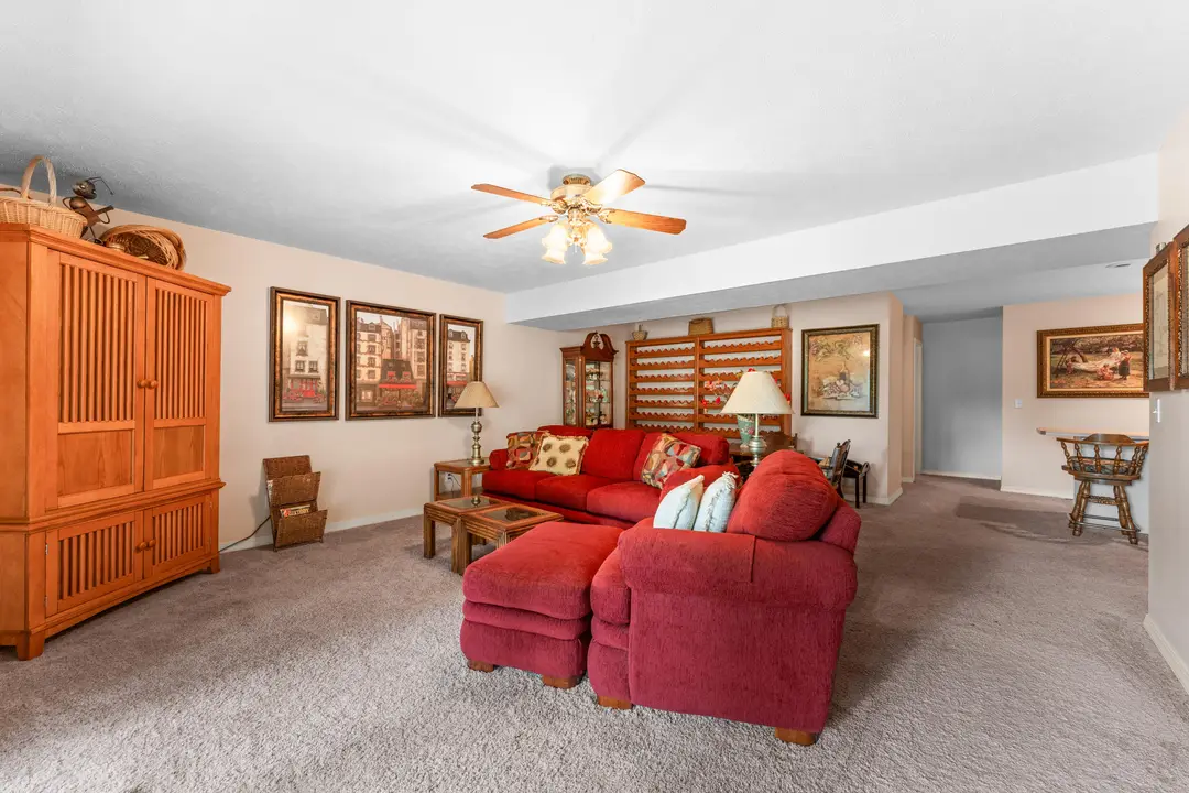 200 Eagle Pointe Drive — photo 19