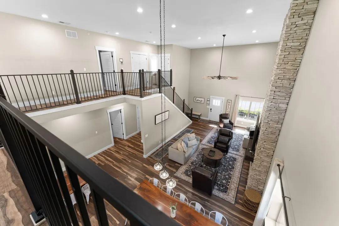 440 Lake Front Drive — photo 25