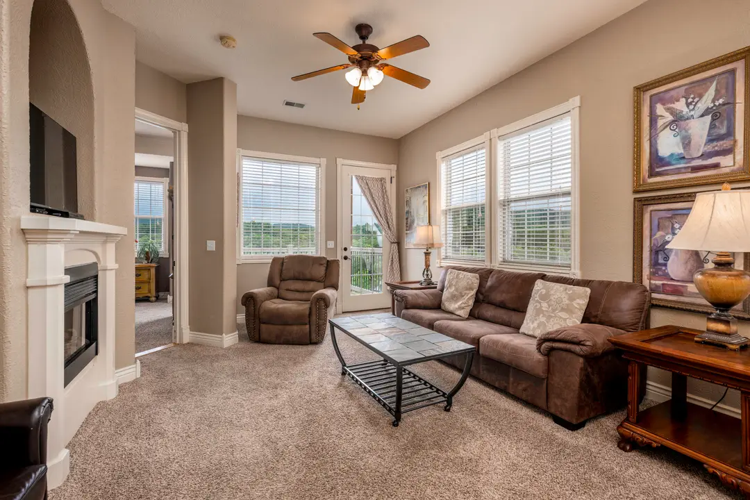 31 Blue Bird Way — photo 3