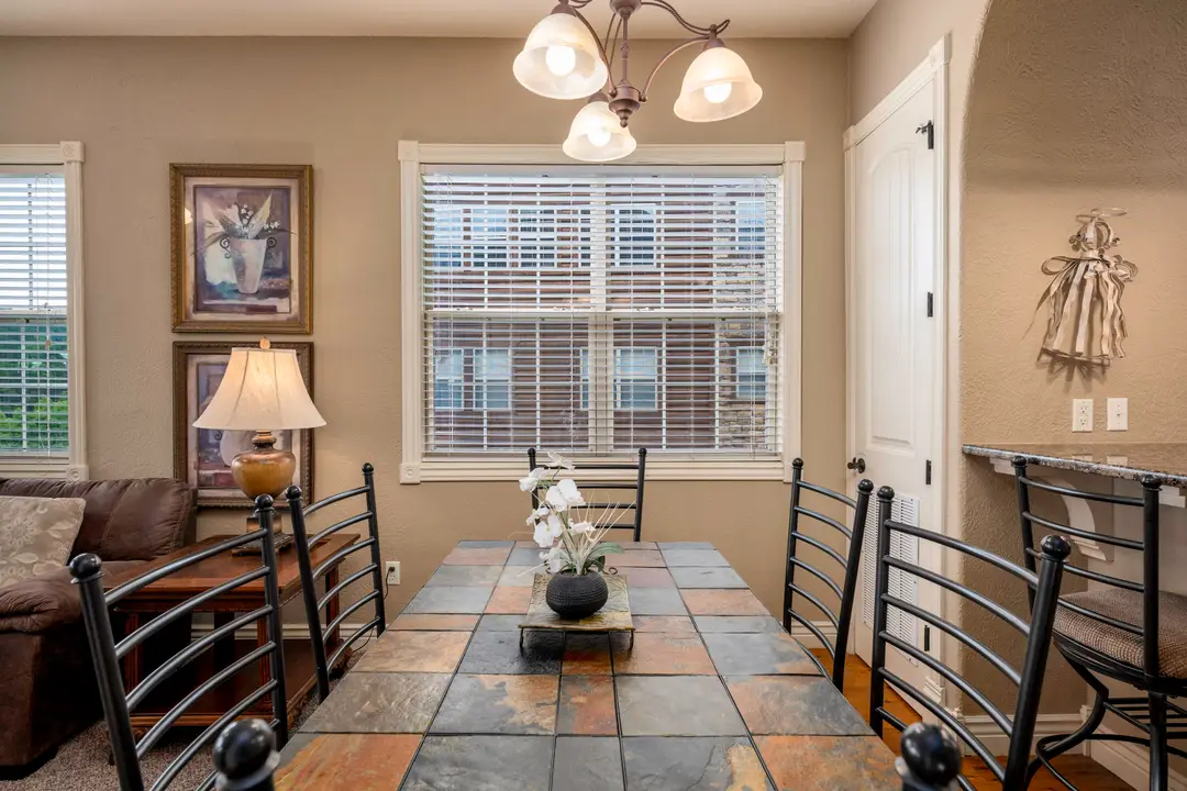 31 Blue Bird Way — photo 10