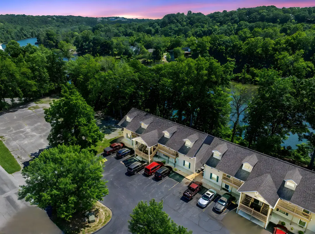 440 Fall Creek Drive — photo 4