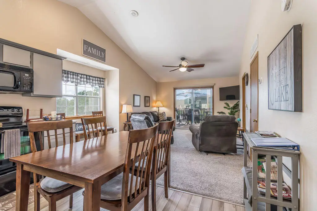 27 Bluebird Way — photo 5