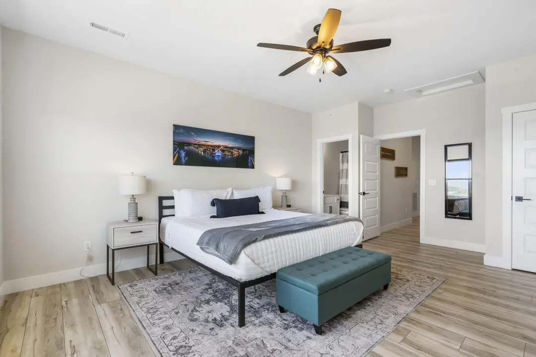 121 Frontier Way — photo 17