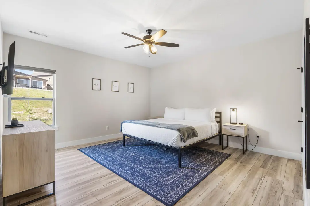 121 Frontier Way — photo 18