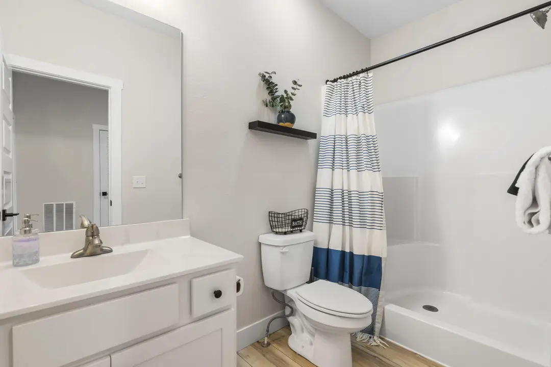 121 Frontier Way — photo 19
