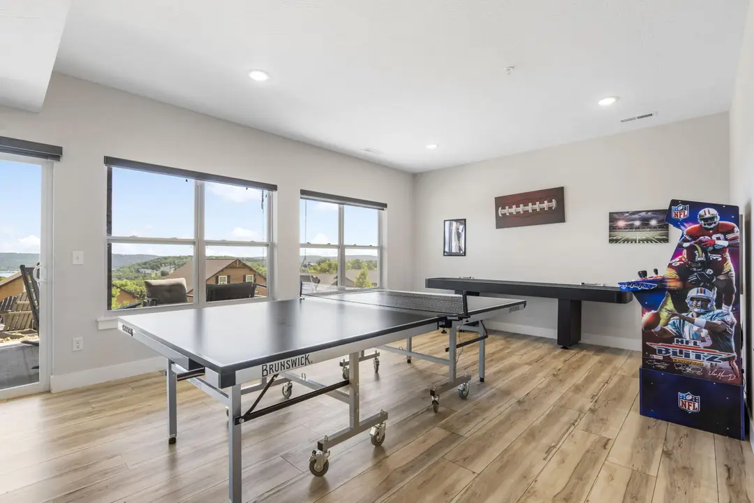 121 Frontier Way — photo 21
