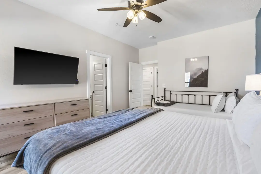 121 Frontier Way — photo 25