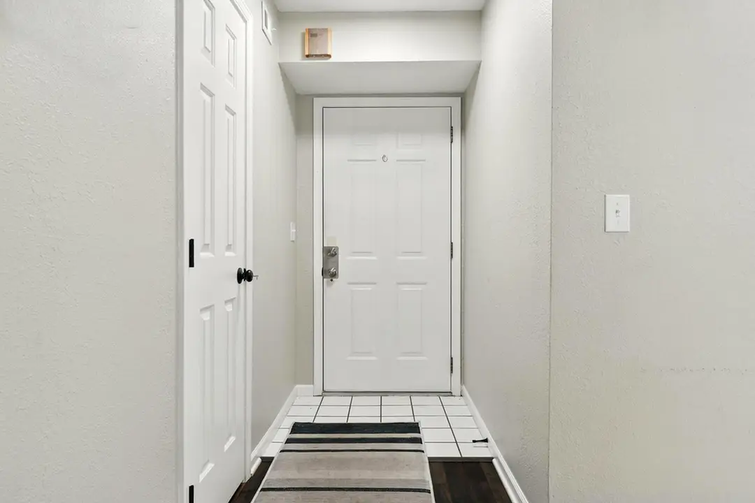 151 Highland Drive — photo 2