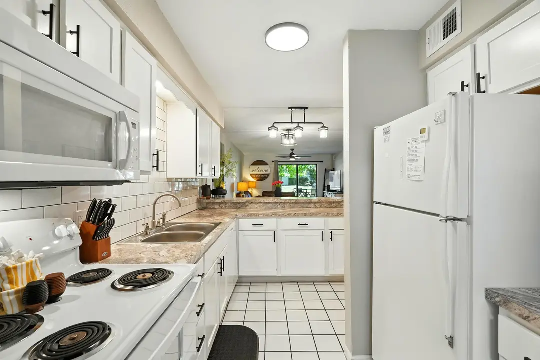 151 Highland Drive — photo 7