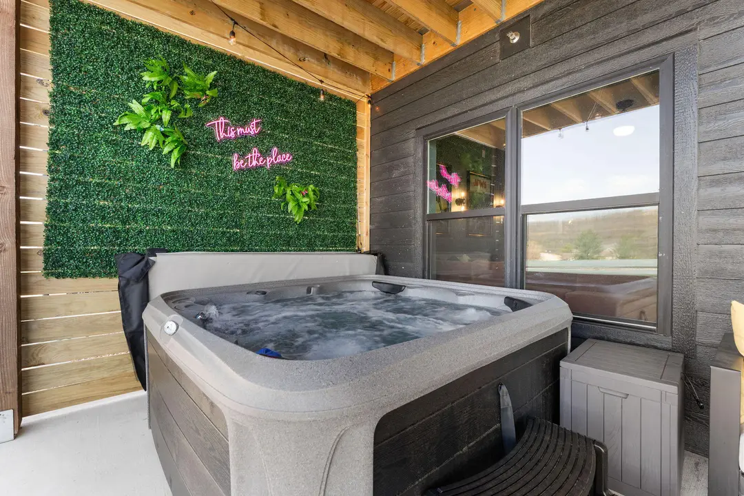 210 Poolside Pass Road — photo 3