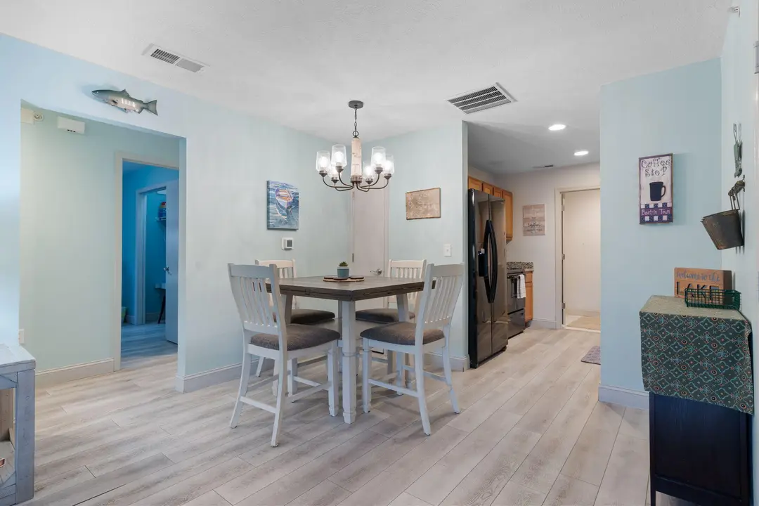 2917 Vineyards Parkway — photo 17