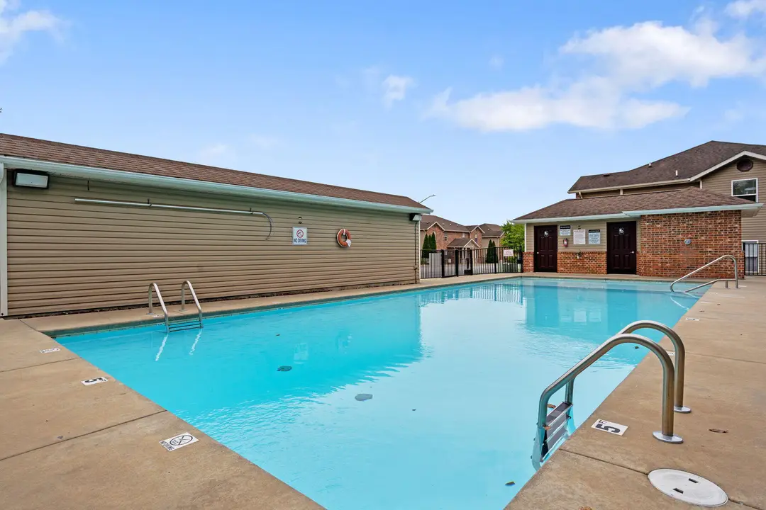 2917 Vineyards Parkway — photo 45