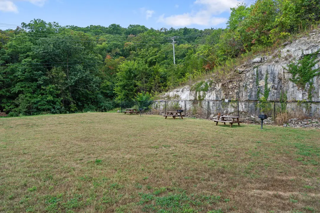 2917 Vineyards Parkway — photo 46