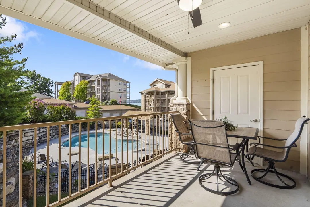 720 Emerald Pointe Drive — photo 17