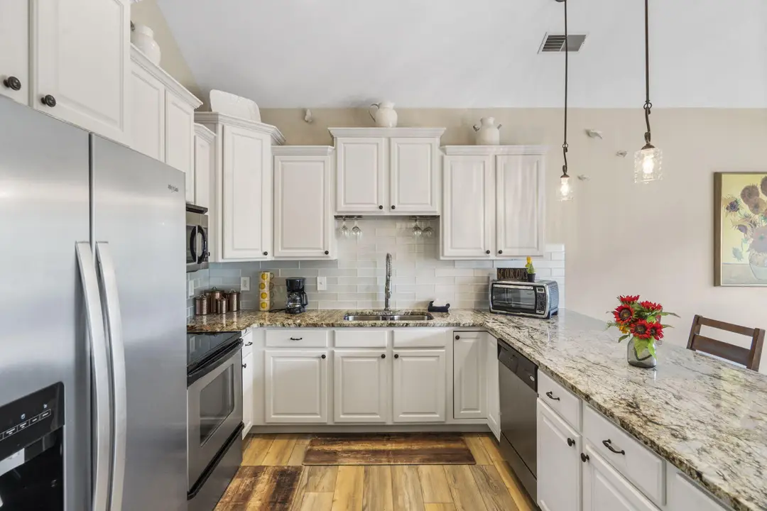 720 Emerald Pointe Drive — photo 6
