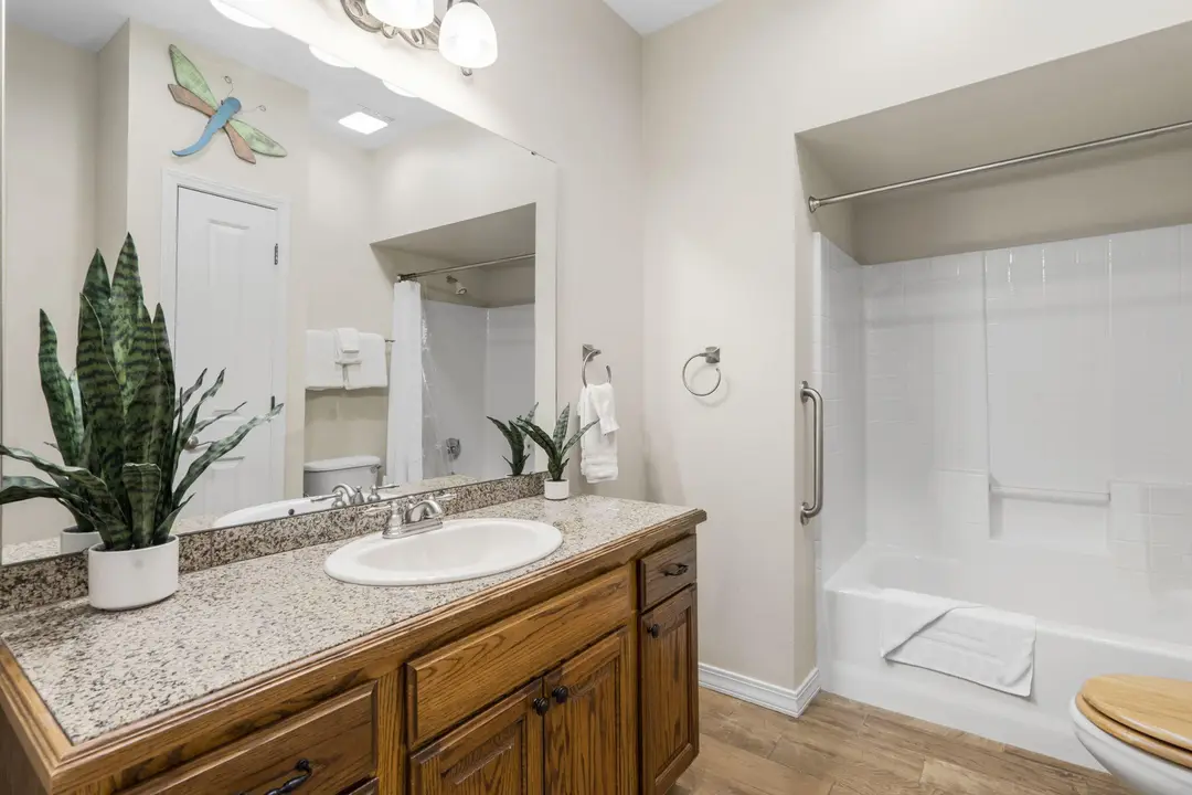 720 Emerald Pointe Drive — photo 10