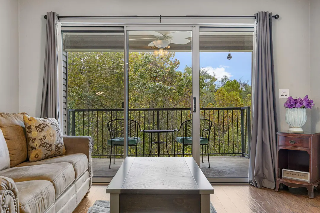 505 Valley View Drive — photo 16