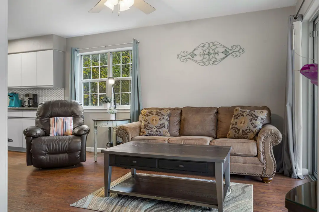 505 Valley View Drive — photo 17