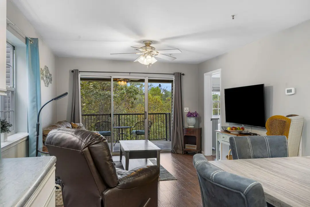 505 Valley View Drive — photo 18