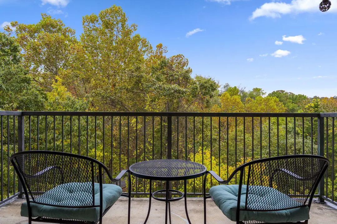 505 Valley View Drive — photo 45