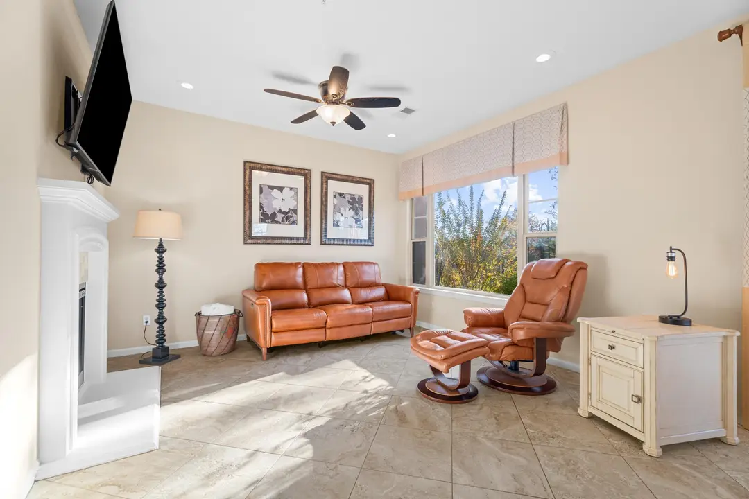 140 S Tuscany Drive — photo 9
