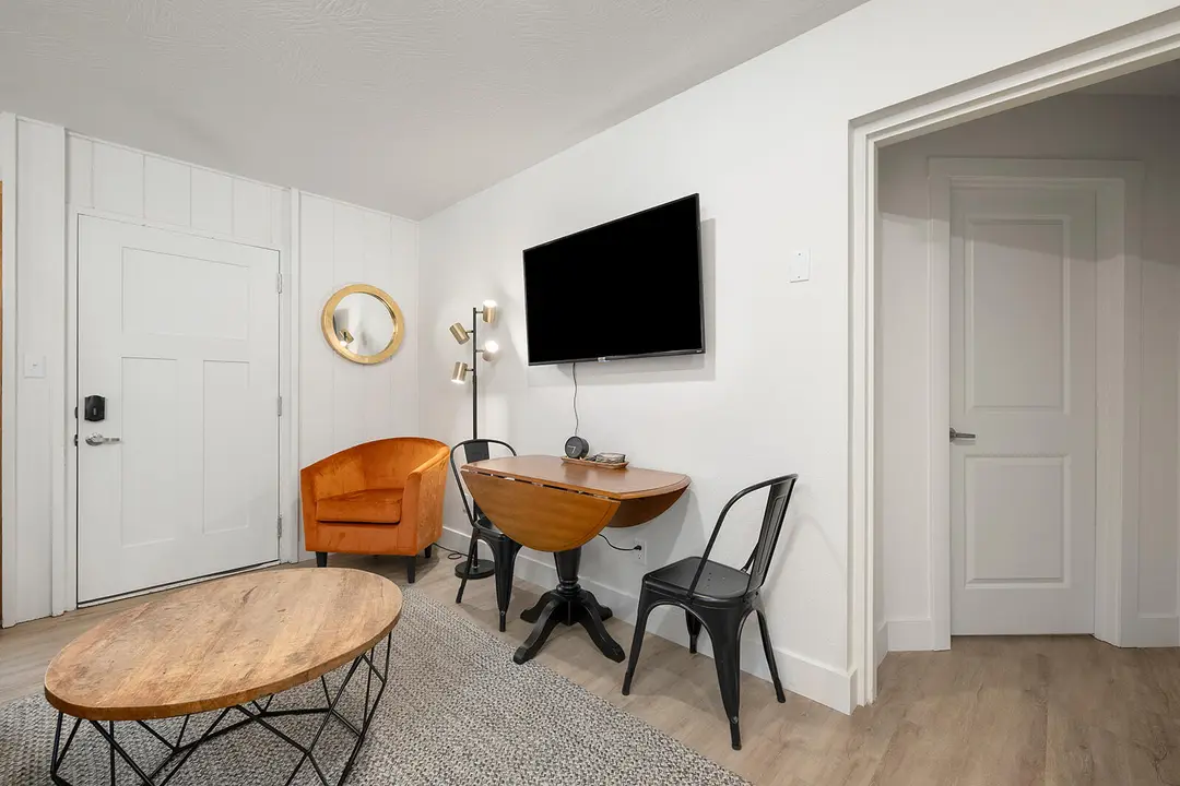 403 Veterans Boulevard — photo 2