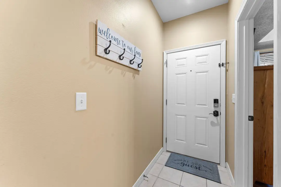 15 Woodpecker Lane — photo 3