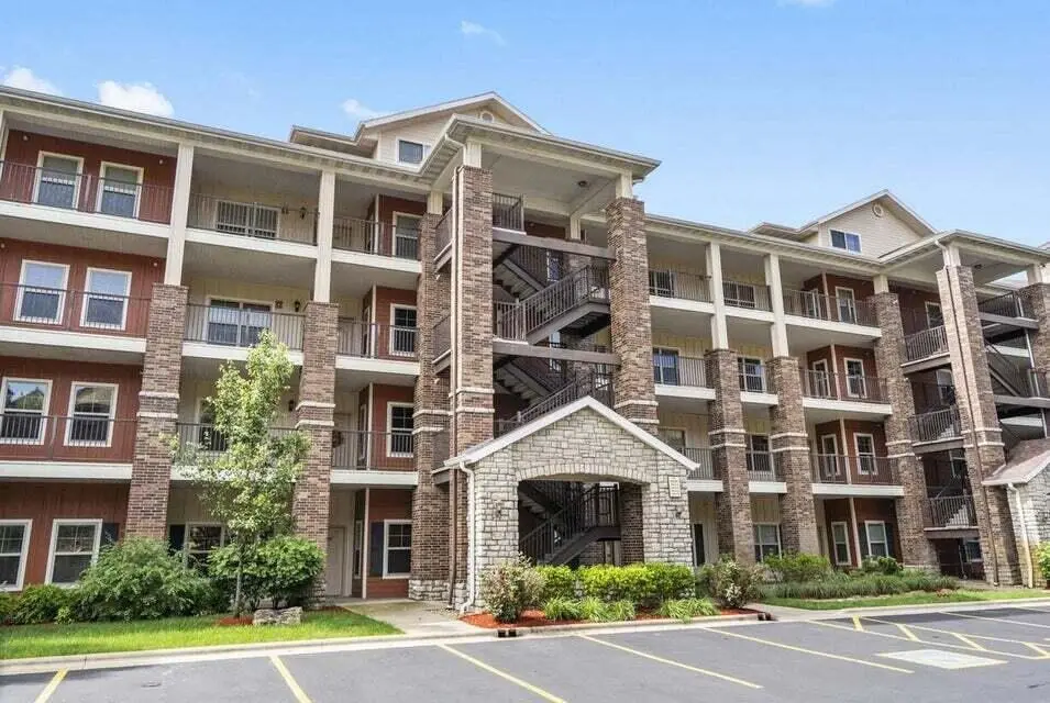 200 Majestic Drive — photo 31