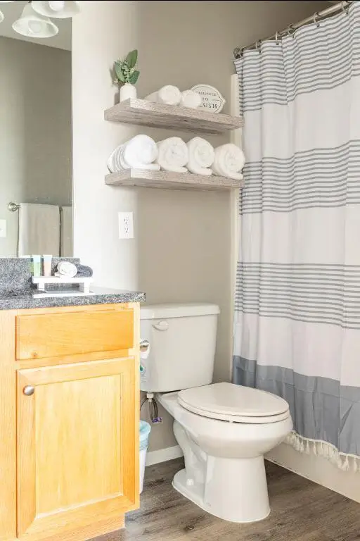 2915 Vineyards Parkway — photo 18