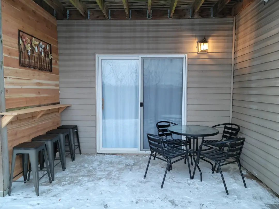 2915 Vineyards Parkway — photo 31