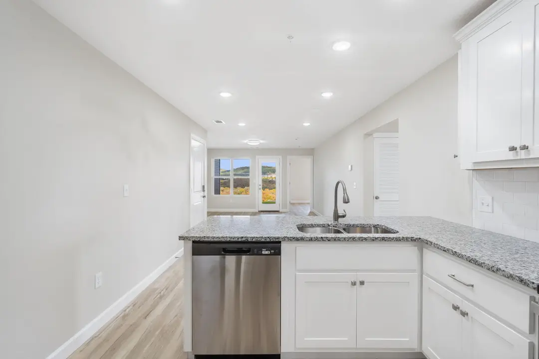 3016 N Vineyards Terrace — photo 6