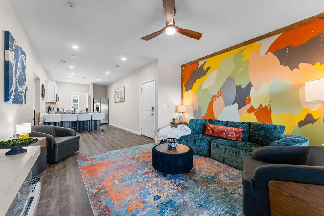 3010 N Vineyards Terrace — photo 3
